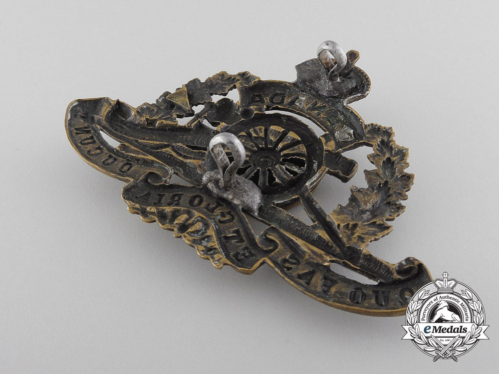 a_first_war67_th_university_of_toronto_overseas_field_battery_cap_badge,_w_469