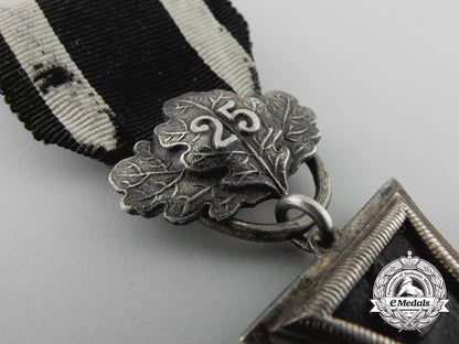 an_iron_cross2_nd_class1870_with_twenty-_five_year_oak_leaves_clasp_w_555