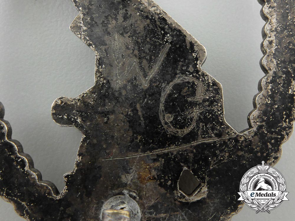 an_early_luftwaffe_flak_badge_in_tombac_with_ball_hinge_w_604
