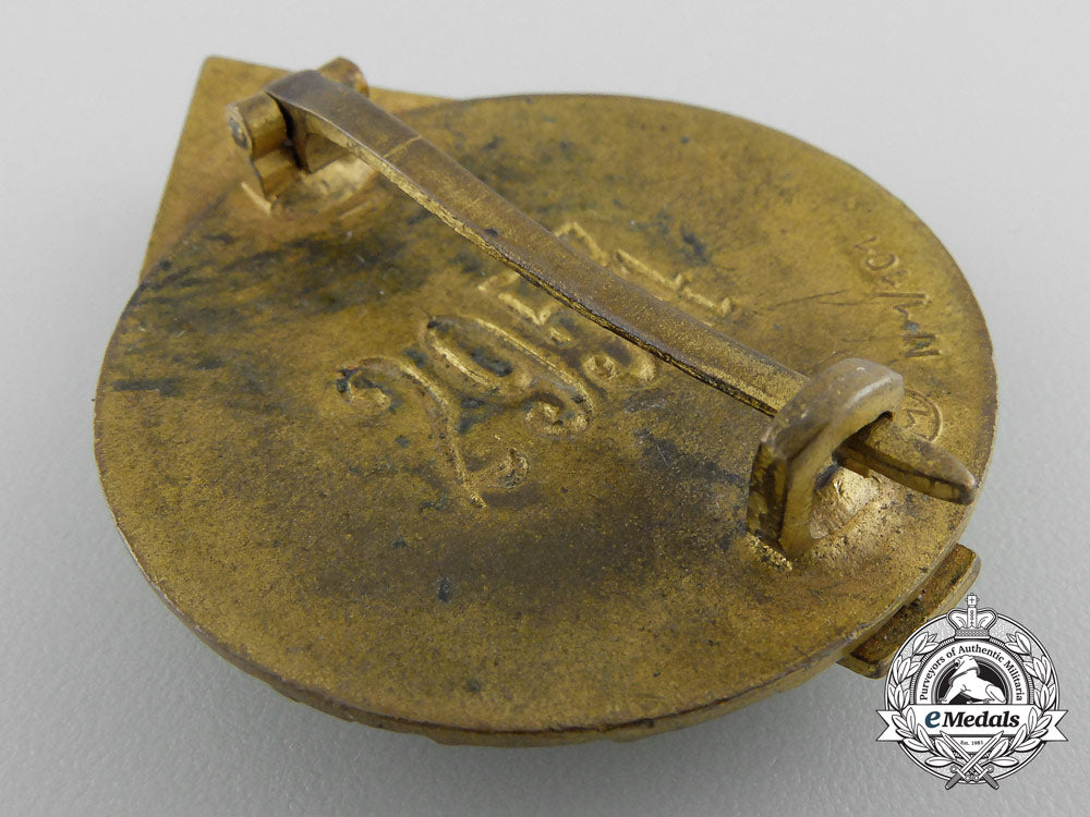an_hj_golden_leaders_sports_badge_by_gustav_brehmer_w_714