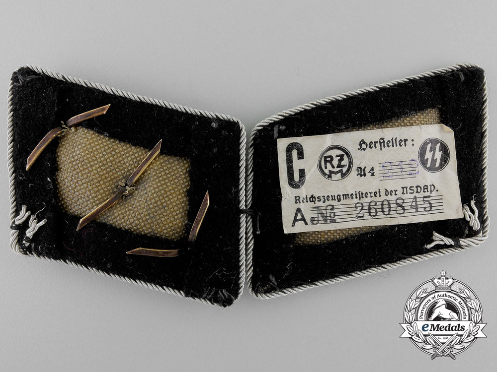 a_mint_set_of_waffen-_ss_untersturmführer_collar_tabs_w_729