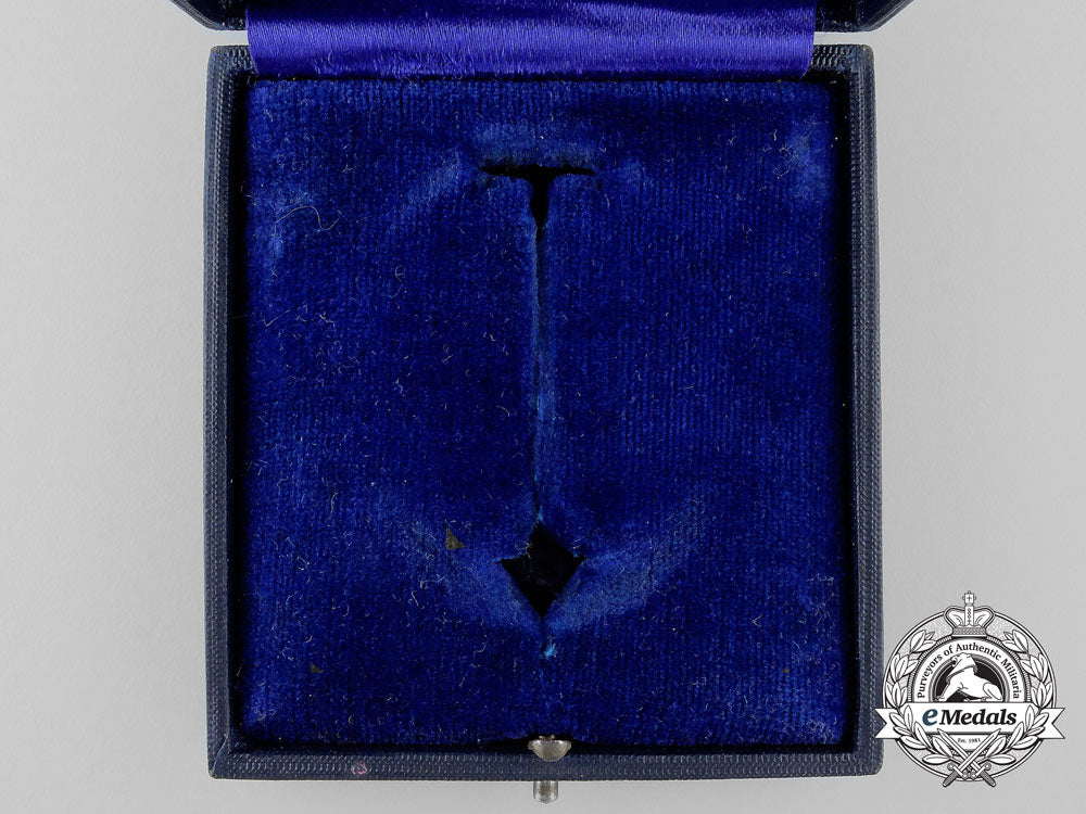 a_luftwaffe_pilot’s_badge_case_of_issue_w_986