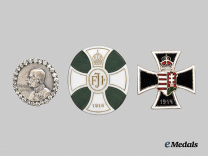 austria,_imperial._a_lot_of_three_patriotic_badges___m_n_c2593