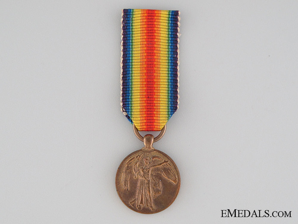 wwi_miniature_victory_medal_wwi_miniature_vi_52dd72600a60d