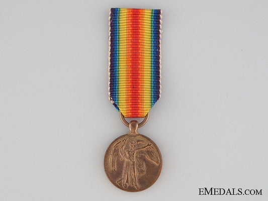 wwi_miniature_victory_medal_wwi_miniature_vi_52dd72600a60d