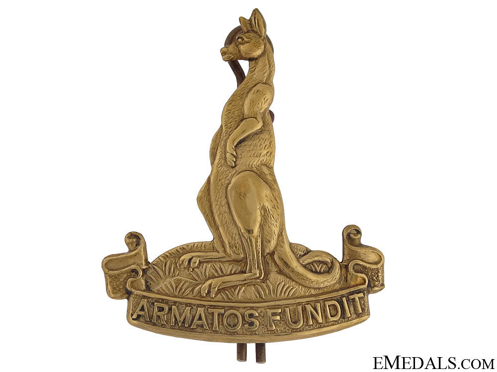 wwii1_st_canadian_armoured_carrier_regiment(1_cacr)_cap_badge_wwii_1st_canadia_50b3c0cad5c57
