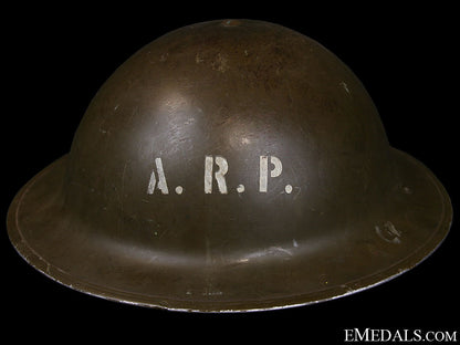 wwii_mark_ii_air_raid_precautionary(_arp)_helmet_wwii_mark_ii_air_50c9f964e0113