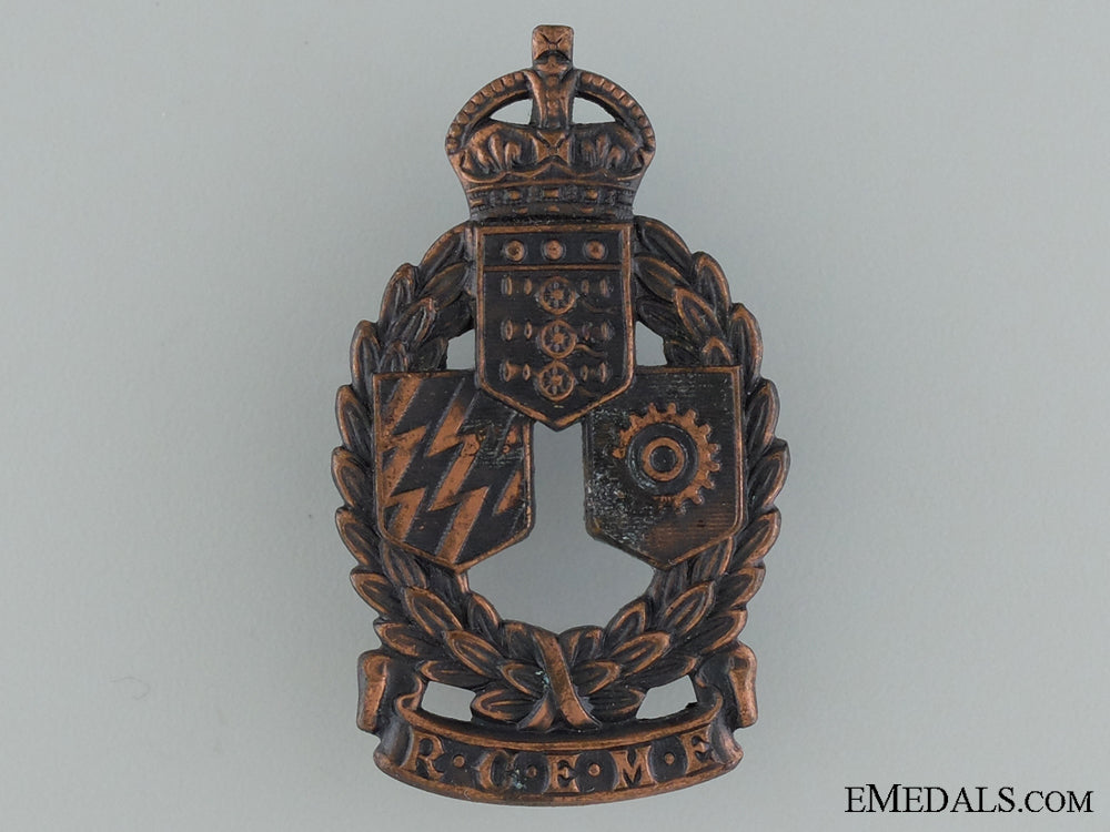 wwii_royal_canadian_electrical_and_mechanical_engineers_cap_badge_wwii_royal_canad_53766e553c472