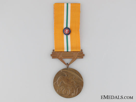 wwii_slovakian_medal_of_bravery1939_wwii_slovakian_m_5316426a8ab48