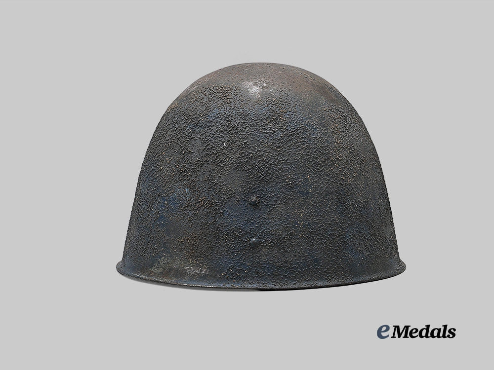 poland,_republic._a_rare_w_z31_steel_border_guard_helmet,_named_e_medals__e_u24348_7