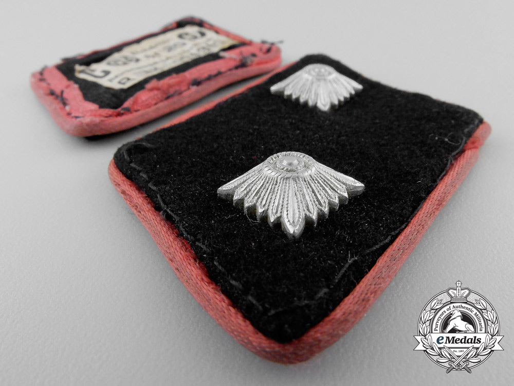 a_set_of_panzer_ss-_oberscharführer’s_collar_tabs_x_438