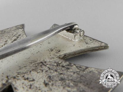 an1939_first_class_iron_cross;_marked26_with_case_x_532