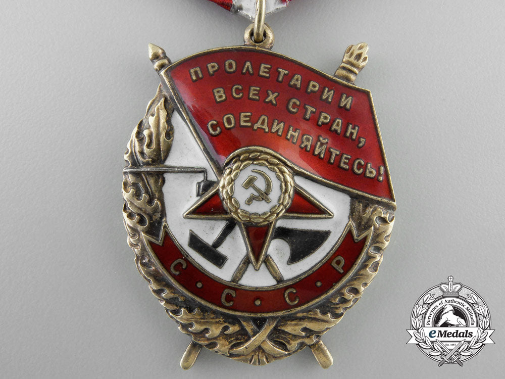 a_soviet_russian_order_of_the_red_banner_by_monetny_dvor_x_672