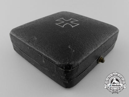 a_mint_iron_cross_first_class1939_with_case_x_743_1