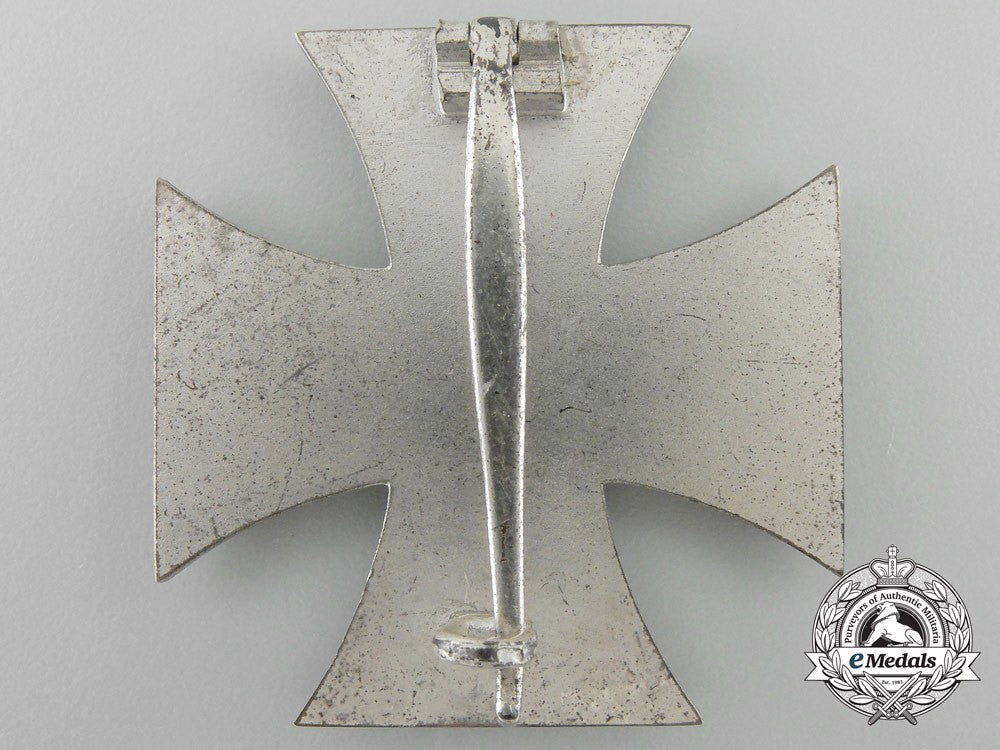 a_mint_iron_cross_first_class1939_with_case_x_746_1