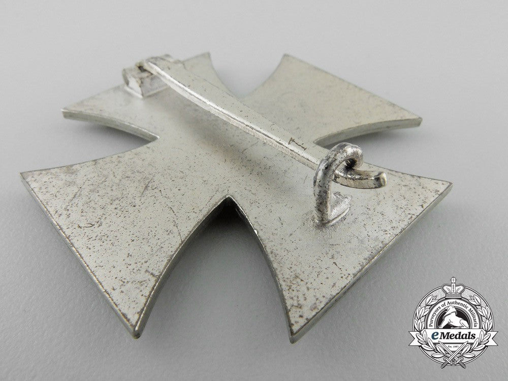 a_mint_iron_cross_first_class1939_with_case_x_748_1