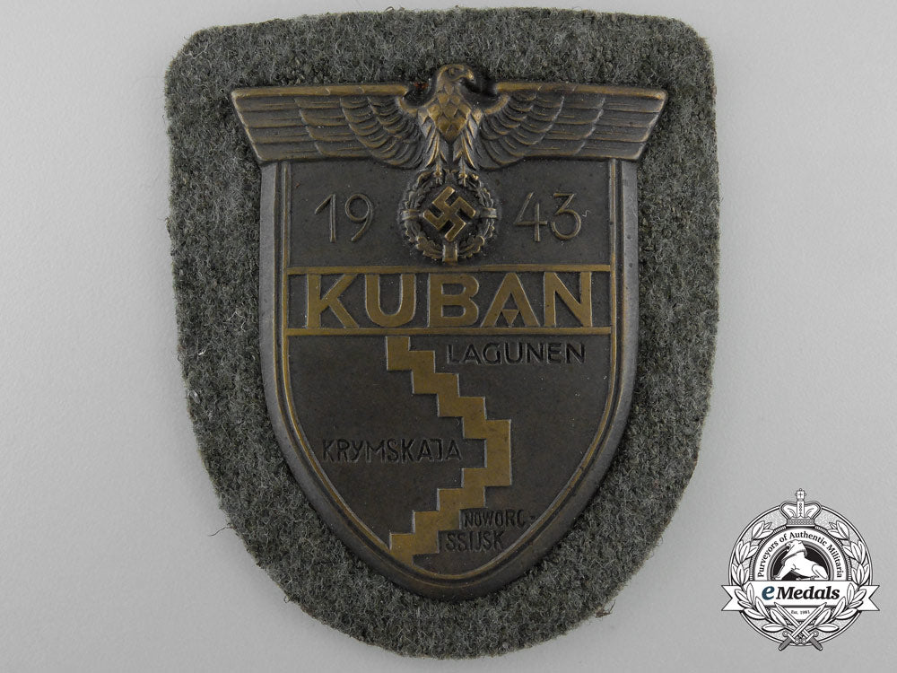 a_mint_army_issued_kuban_shield_x_757
