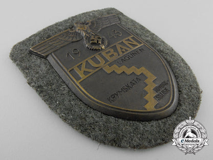 a_mint_army_issued_kuban_shield_x_759