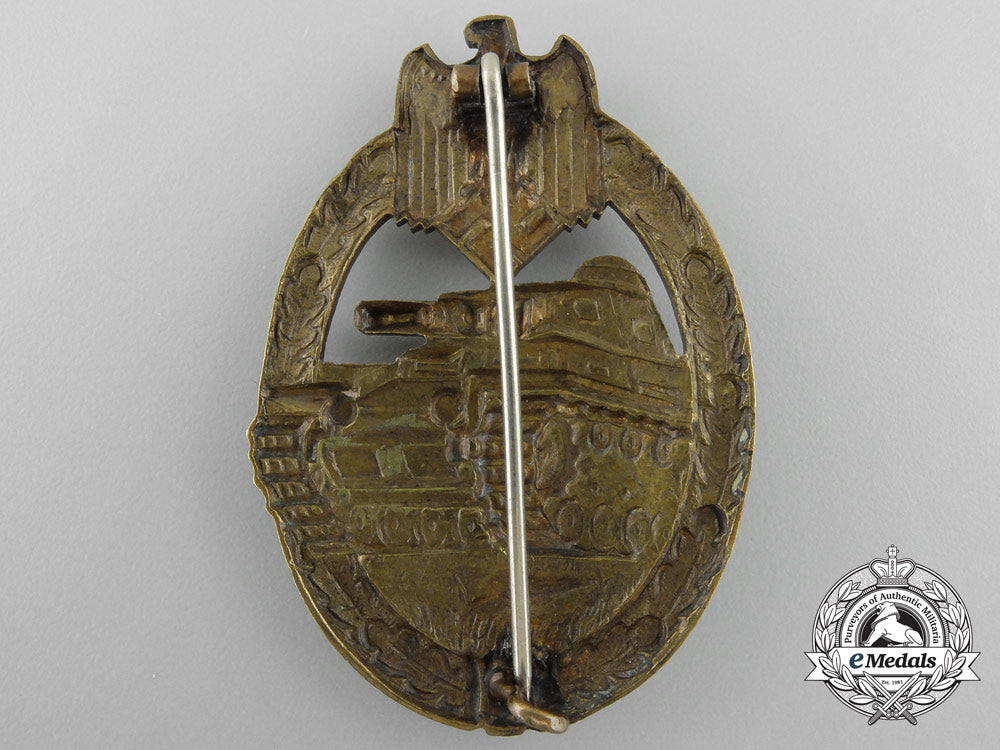 an_early_bronze_grade_tank_badge_in_tombac_x_818