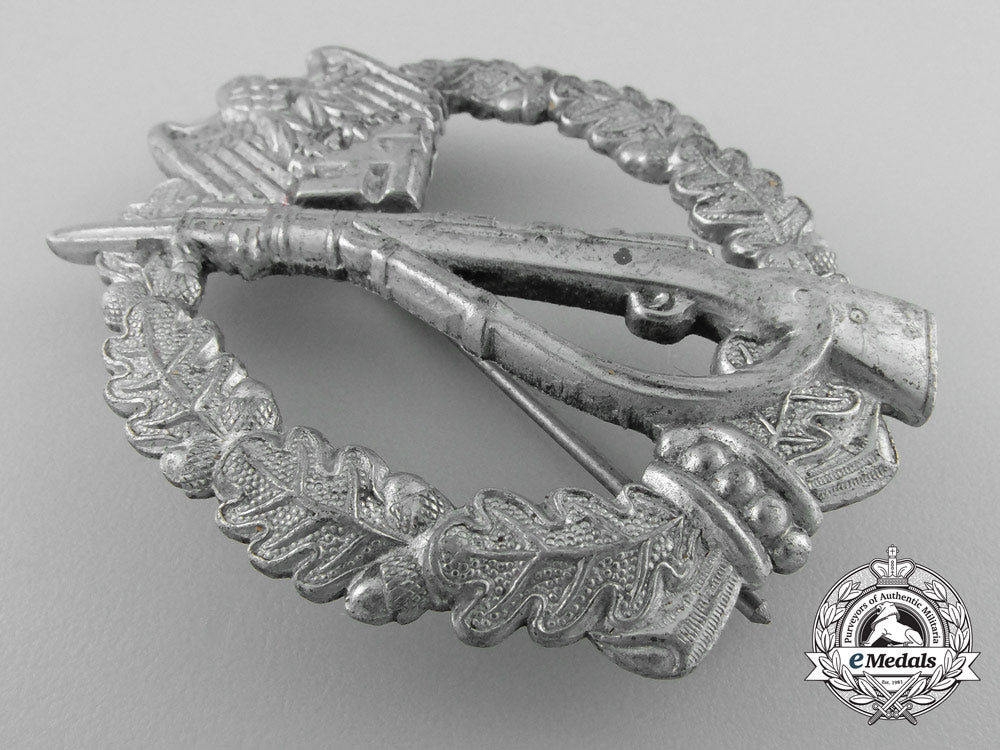 a_mint_silver_grade_infantry_assault_badge_x_825