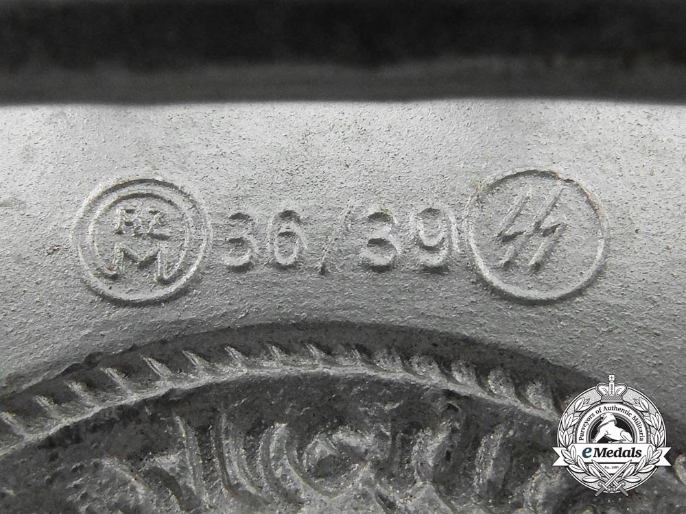 an_ss_enlisted_man's_belt_buckle_with_belt_by_overhoff&_cie_x_880