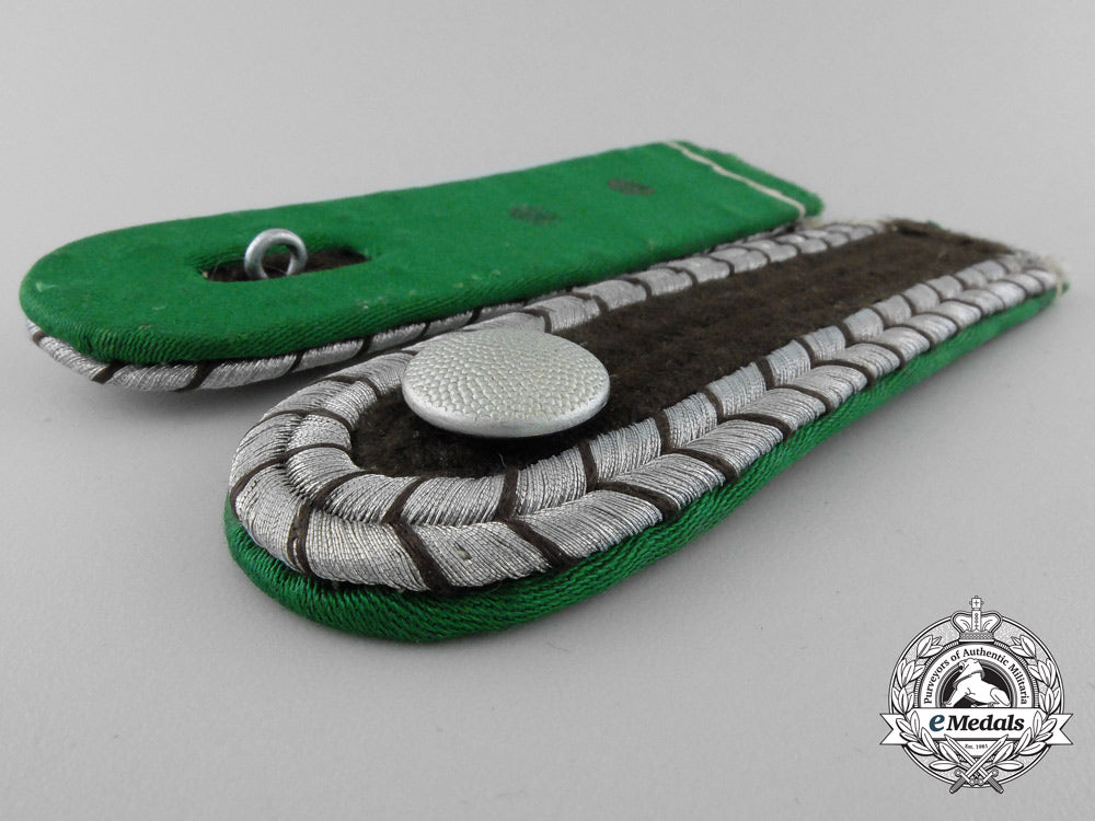 a_set_of_schutzpolizei_shoulder_boards_with_collar_tabs_x_924