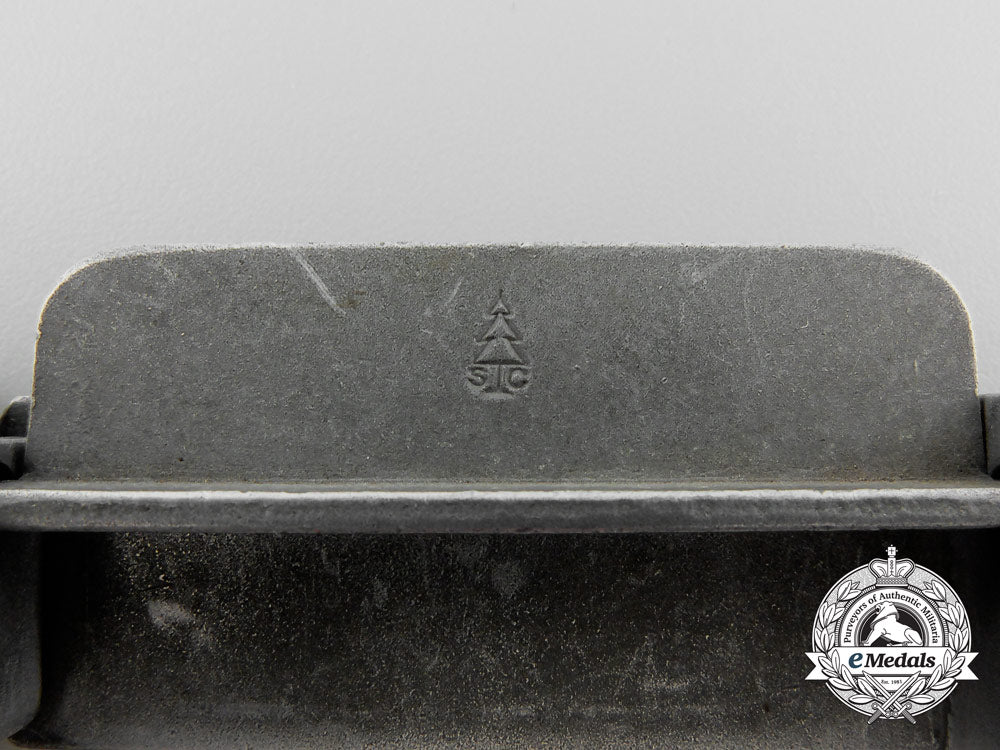 an_unusual_aluminum_self_securing_belt_loop_by_schmölle&_co.,_menden_x_988