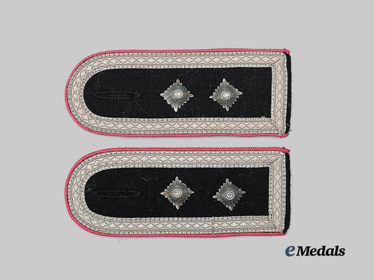 germany,_heer._a_set_of_panzer_troops_oberfeldwebel_shoulder_straps_e_medals__g62788_2