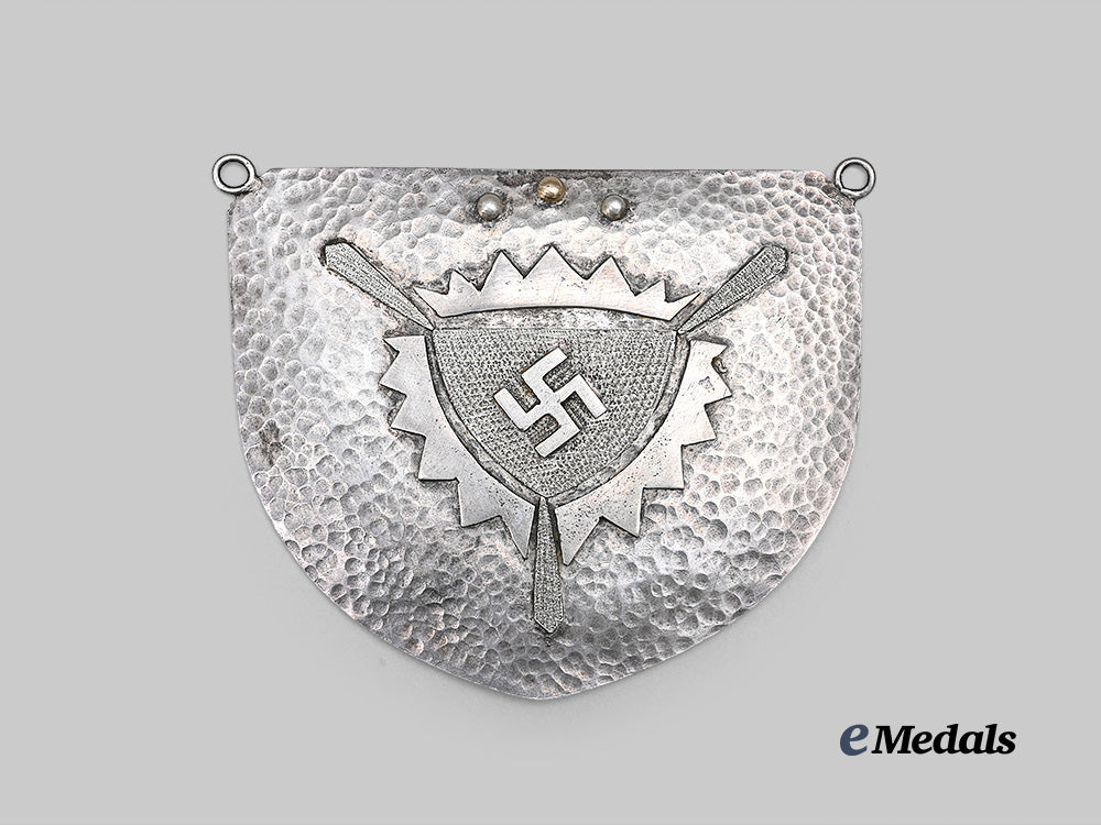 germany,_third_reich._an_aviation_gorget_in_silver_e_medals__g62680_2