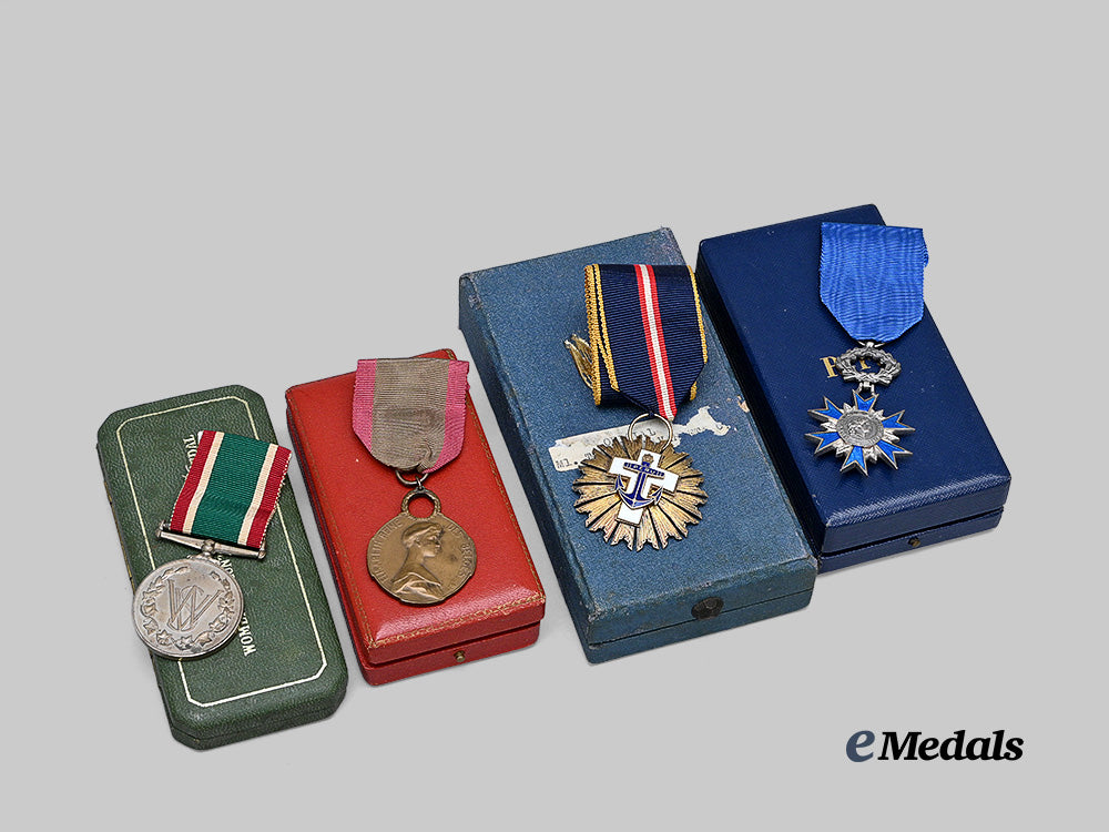 international._a_mixed_lot_of_medals_and_orders_e_medals__m0625-138_4