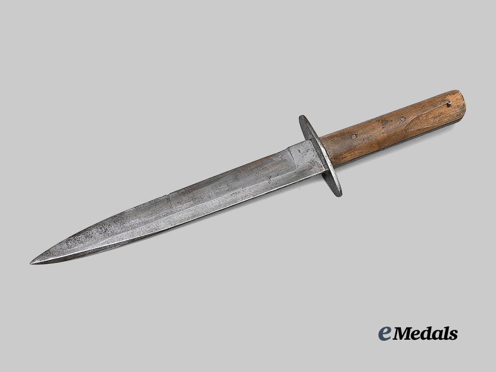 austria,_empire._an_m17_austro-_hungarian_trench_knife,_by_wlaszlovits_stocsz_e_medals__e_u24931_4