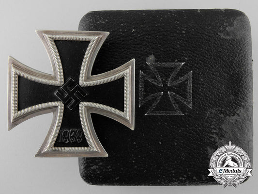 an_iron_cross_first_class1939_with_case_y_426