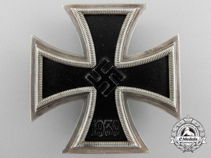 an_iron_cross_first_class1939_with_case_y_429