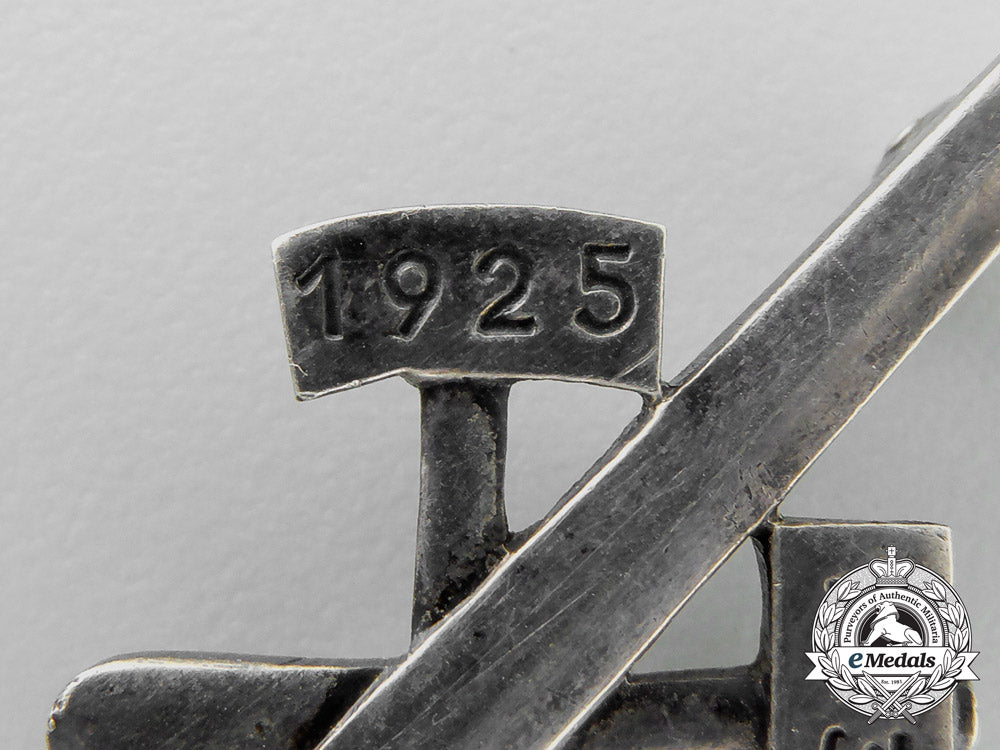 a_scarce_gau_honor_badge_essen_in_silver_y_892