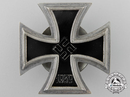 an_iron_cross_first_class1939_by_schauerte&_höhlfeld_y_907_1