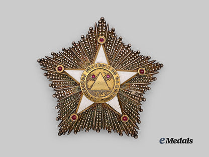 cameroon,_republic._an_order_of_valour,_i_i_class_set,_by_arthus_bertrand,_in_case_e_medals__w8467_10