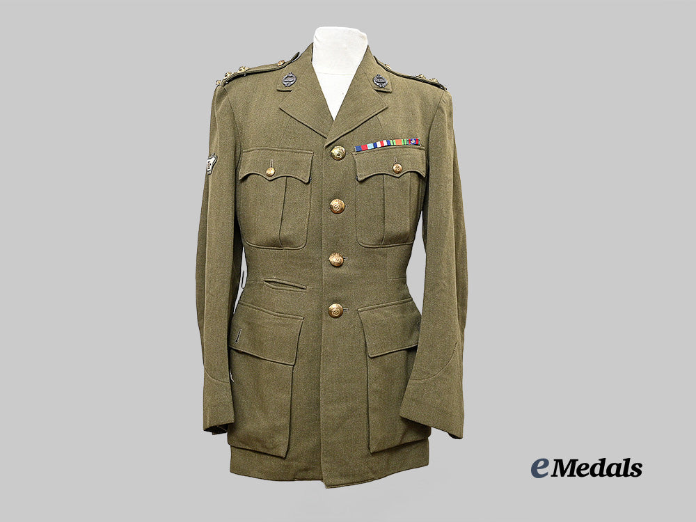 canada,_commonwealth._a_royal_canadian_armoured_corps_lieutenant_uniform,_named_e_medals__c7647_3