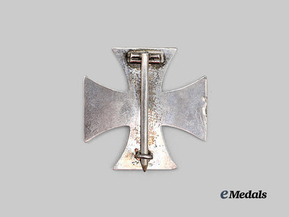 germany,_imperial._a1914_iron_cross_i_class,_by_w_e_e_medals__g62932_3