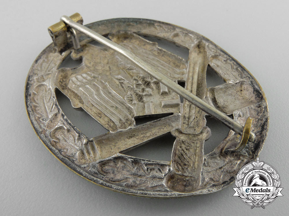 an_early_general_assault_badge_z_180