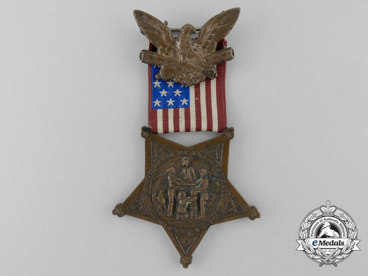 an_american_union_grand_army_of_the_republic_veteran's_medal;_numbered_z_182