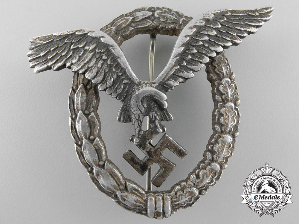 germany._an_early_luftwaffe_pilot's_badge_in_aluminum_by_assmann_z_208_1_1