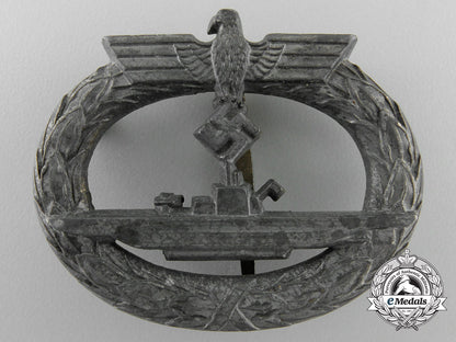 a_kriegmarine_submarine_war_badge;_unmarked_z_218