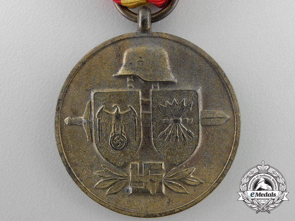 a_medal_of_the_spanish_blue_division_in_russia_z_454