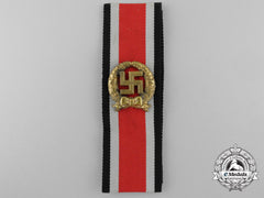 An Army Honor Roll Clasp