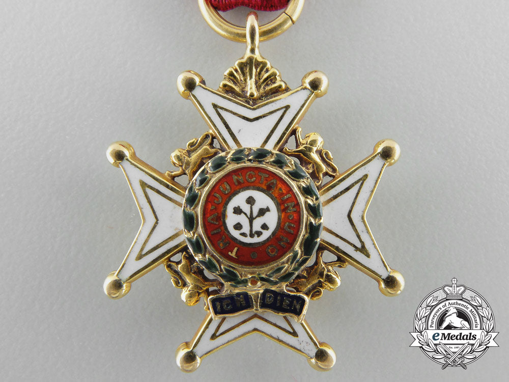 a_fine_miniature_order_of_the_bath_in_gold_z_485