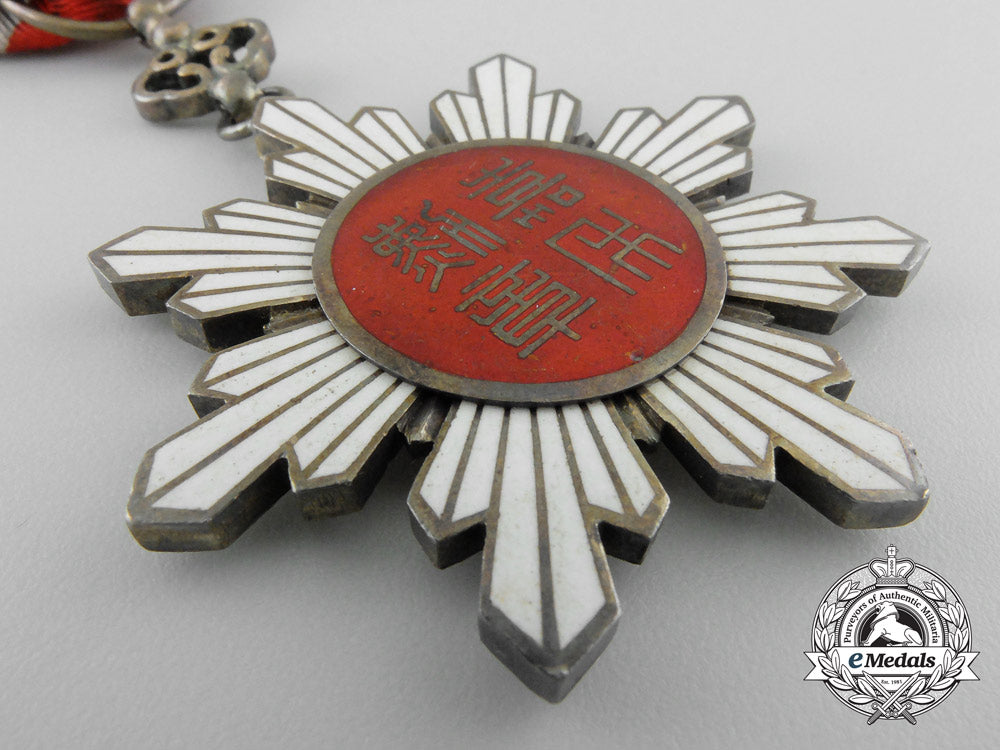 a_chinese_order_of_the_precious_brilliant_golden_grain;6_th_class_with_case_z_541