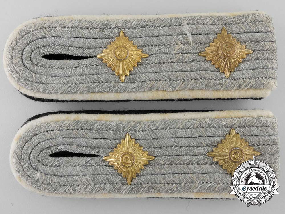 a_set_of_waffen-_ss_infantry_senior_storm_leader(_hauptsturmführer)_shoulder_boards_z_573