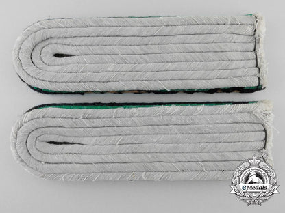 an_early1940_s_set_of_waffen-_ss_mountain_infantry_second/_junior_storm_leader_shoulder_boards_z_576