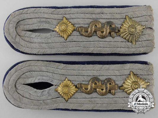 a_set_of_army_medical_officer_shoulder_boards_z_665