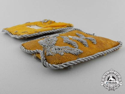 a_lot_of_officer’s_visor_cap&_tunic_insignia_from_the_estate_of_hauptmann_karl_danielsen,11._fallschirmjäger_regt.5_z_841